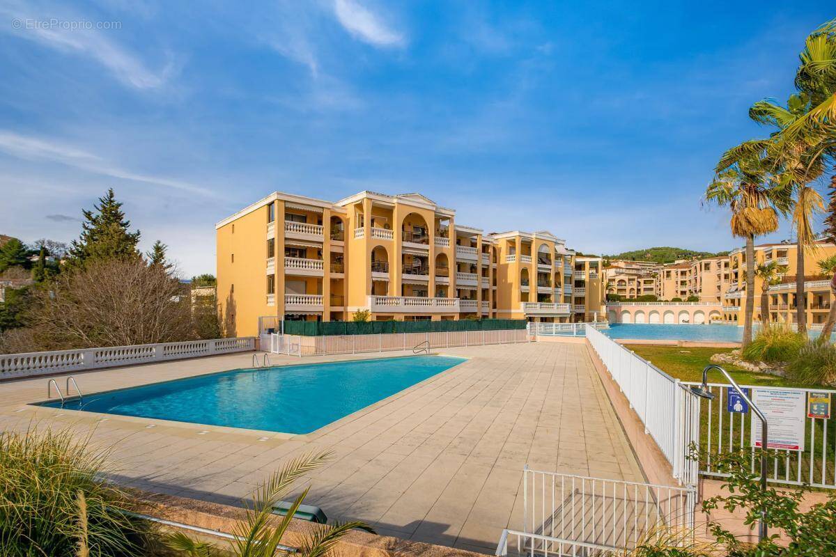 Appartement à LE CANNET