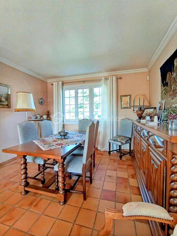 Maison à SAINT-CYR-SUR-LOIRE