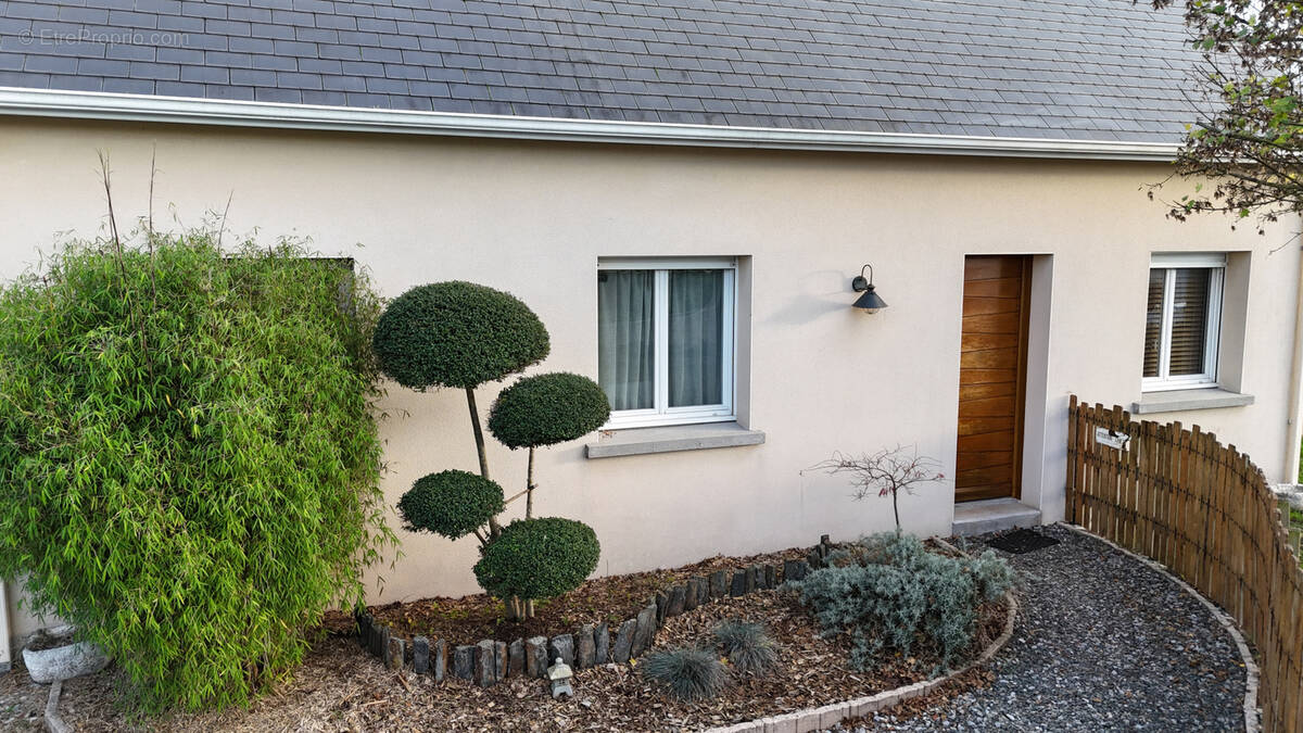 Maison à SAINT-GEREON