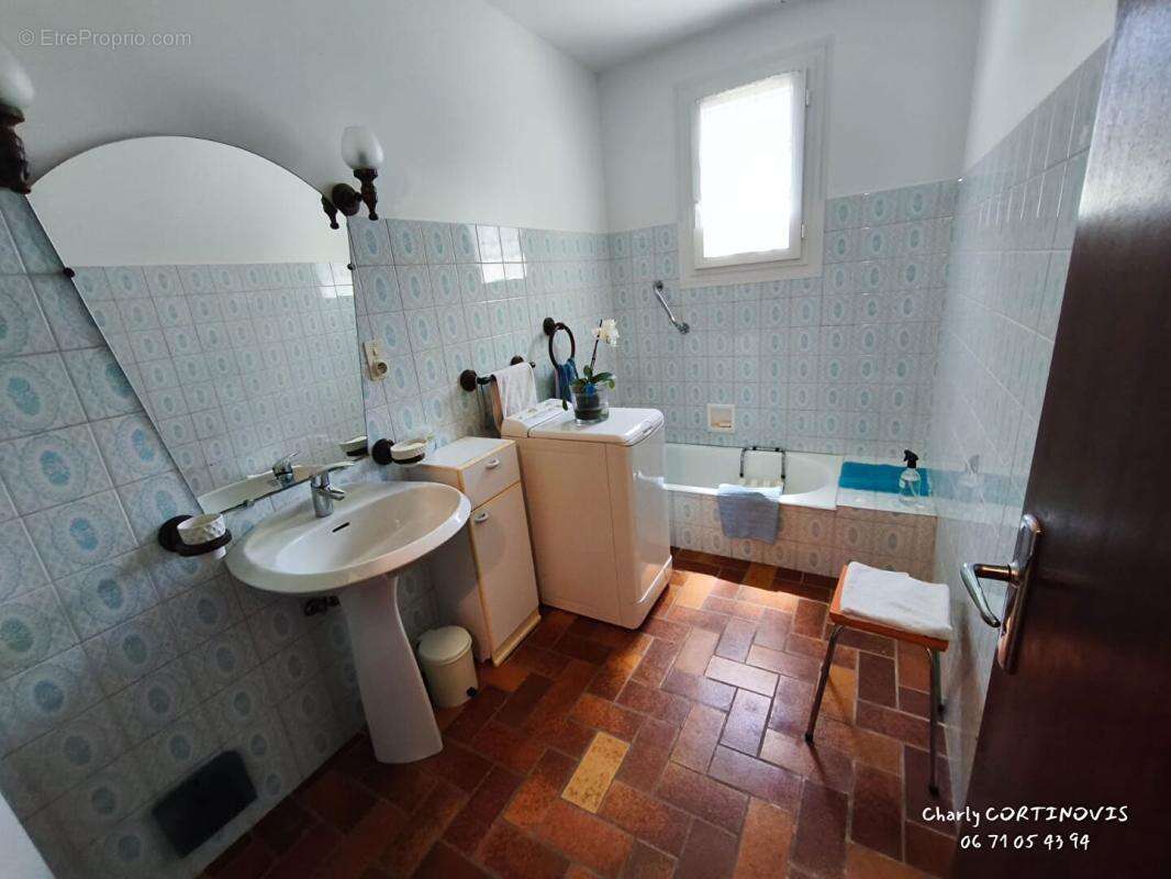 Maison avec deux logements + jardin + vue + cave - photo 6