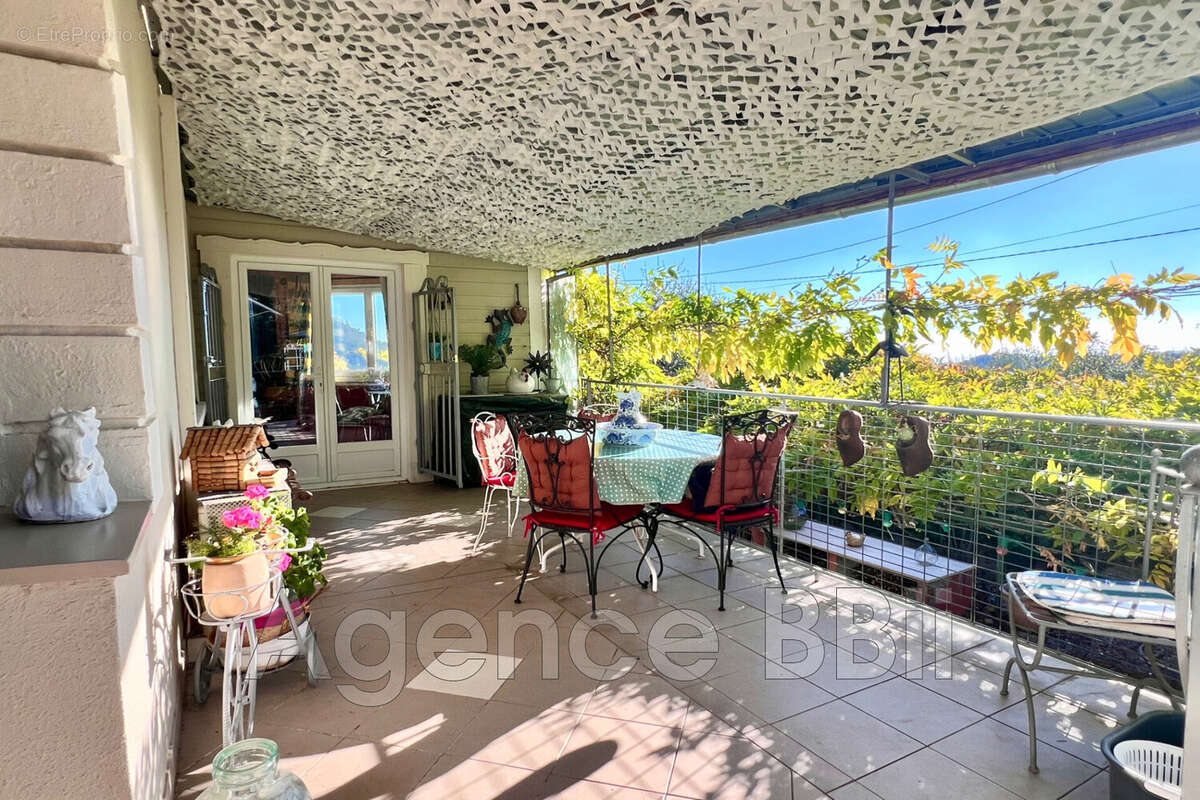 Maison à SAINT-ANDRE-DE-LA-ROCHE