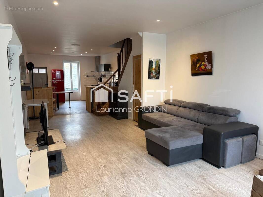 Photo 1 - Maison à SAINT-JEAN-D'ANGELY