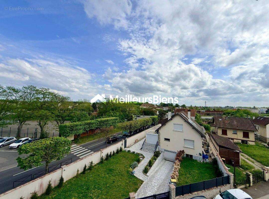 Appartement à ERAGNY