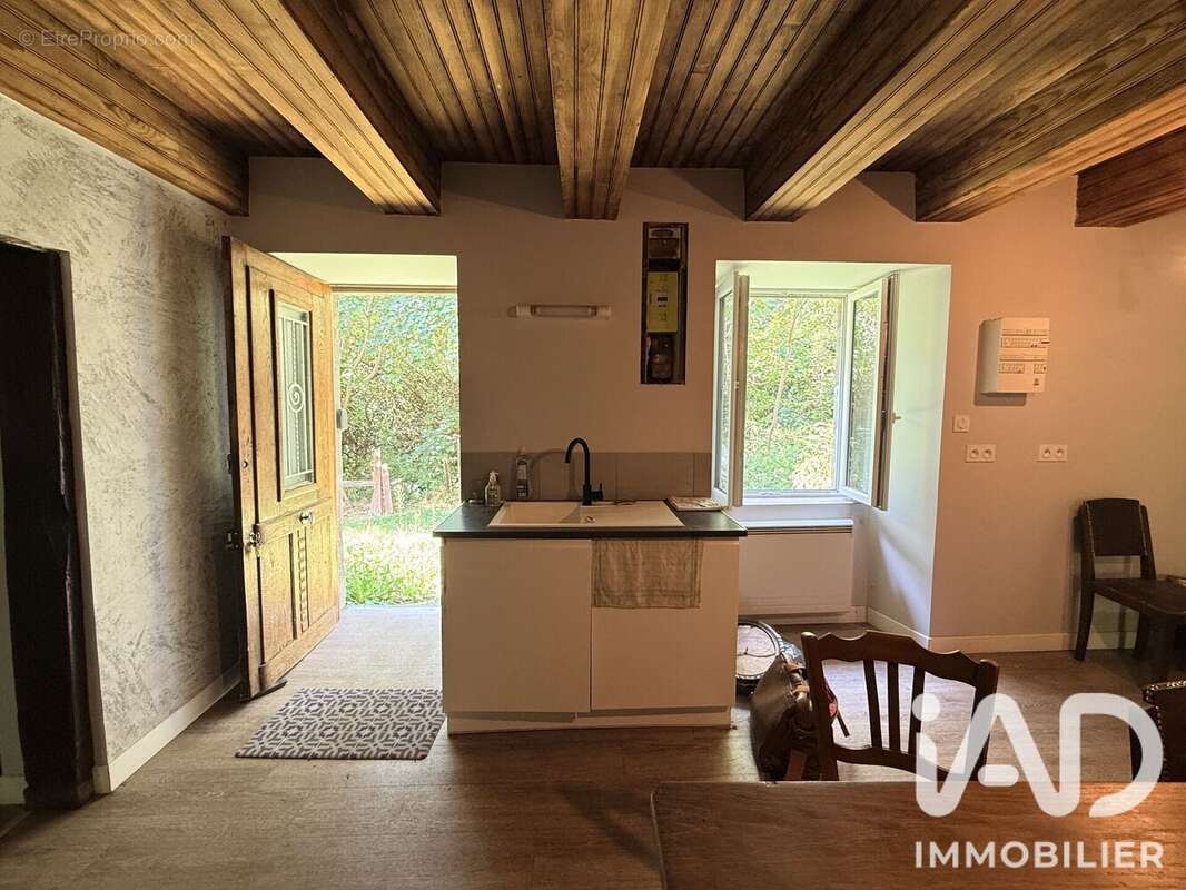 Maison 55 m² à Ussel  - photo 5