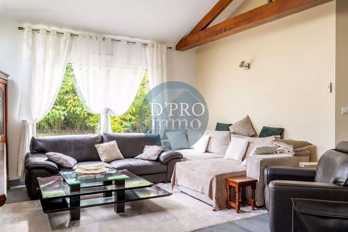 Maison spacieuse de 6 pièces à vendre à Vertou - Rare sur le marché ! - photo 4