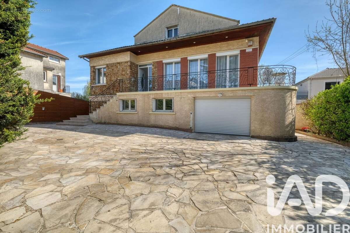 Photo 2 - Maison à MONTFERMEIL