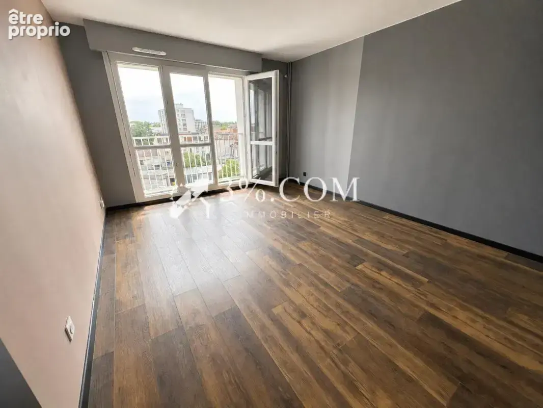 Appartement  48 m2 - une chambre - cave- garage fermé - nanc - photo 3