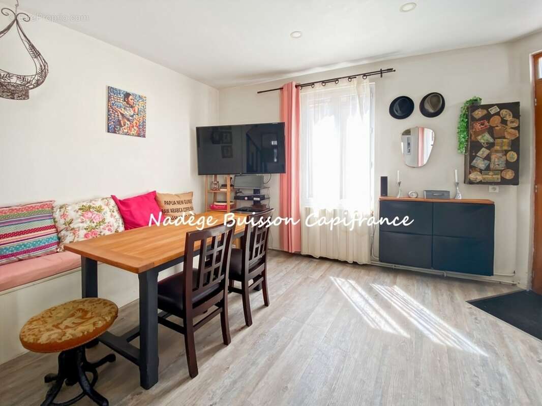 Cabourg Hyper-centre - Authentique maison de ville de 3 pièces - 60 m² habitables (80 m² au sol) - À 300 m de la plage - Sans co - photo 4