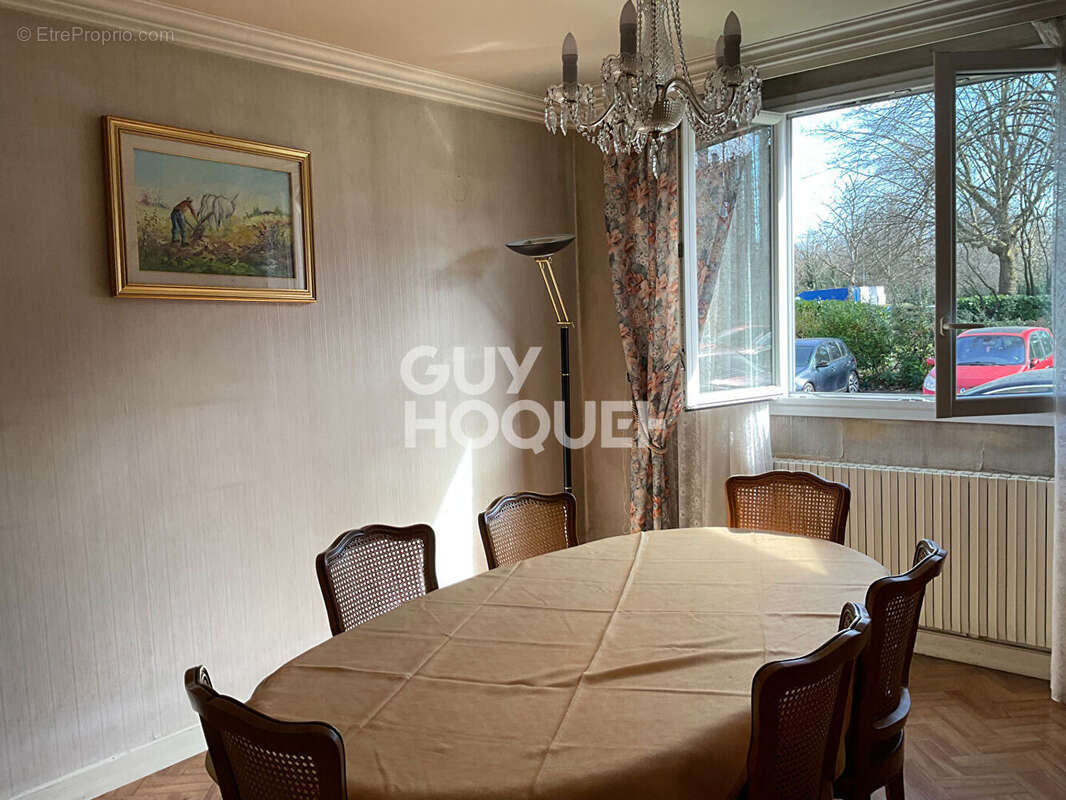 Appartement à LE BLANC-MESNIL