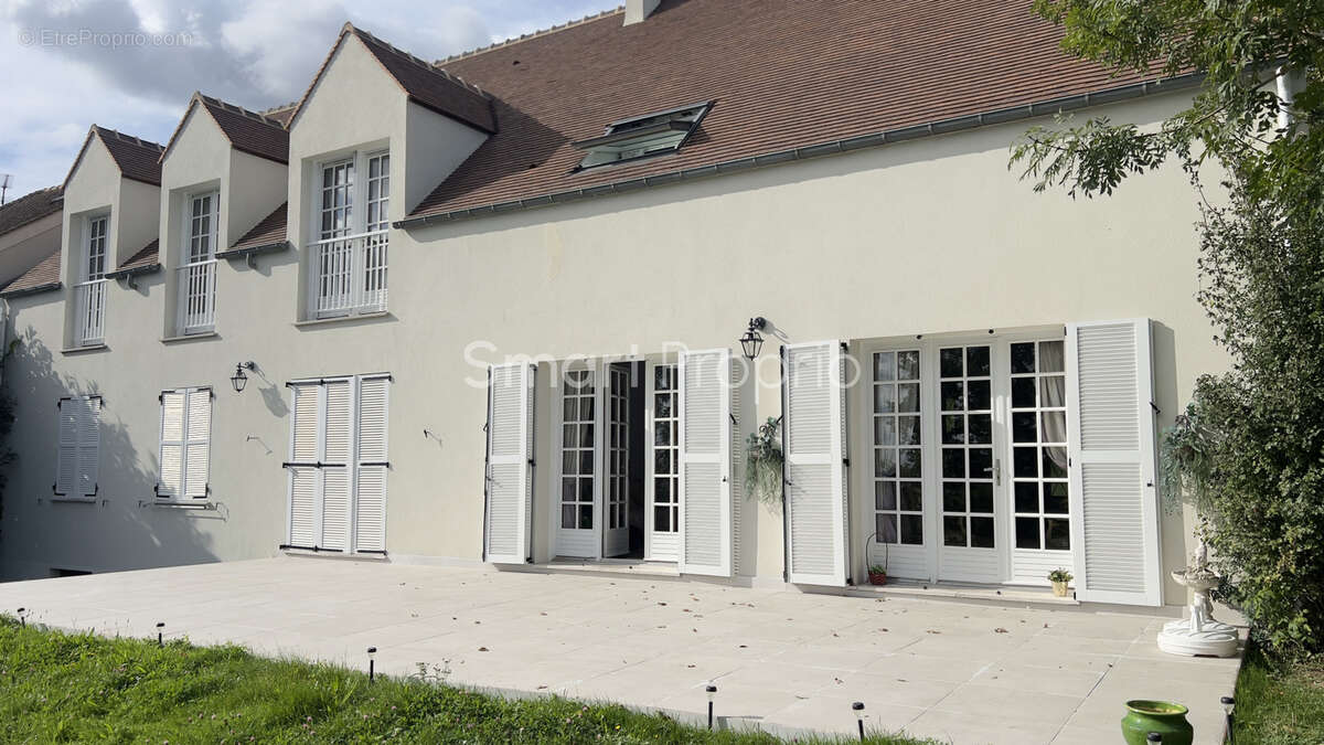 Maison à FEUCHEROLLES