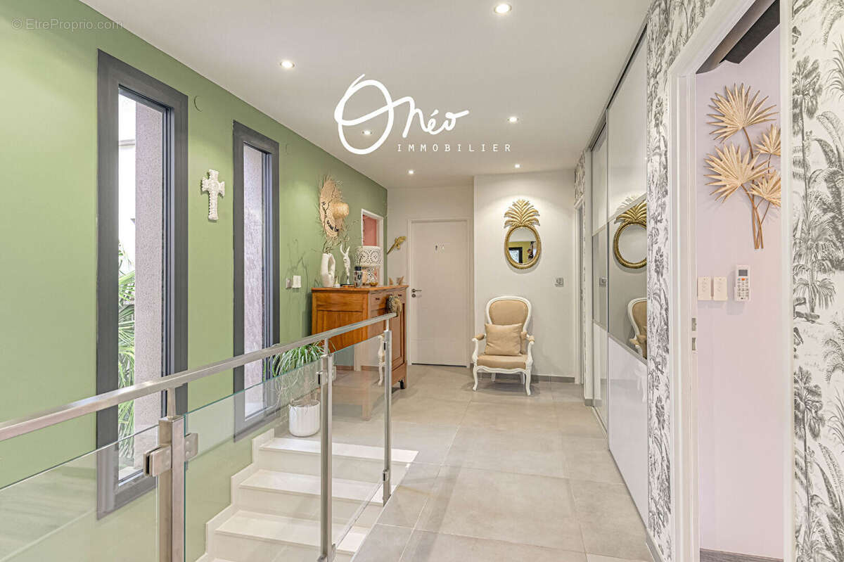 Coeur village - Villa contemporaine de 282 m2 - photo 12