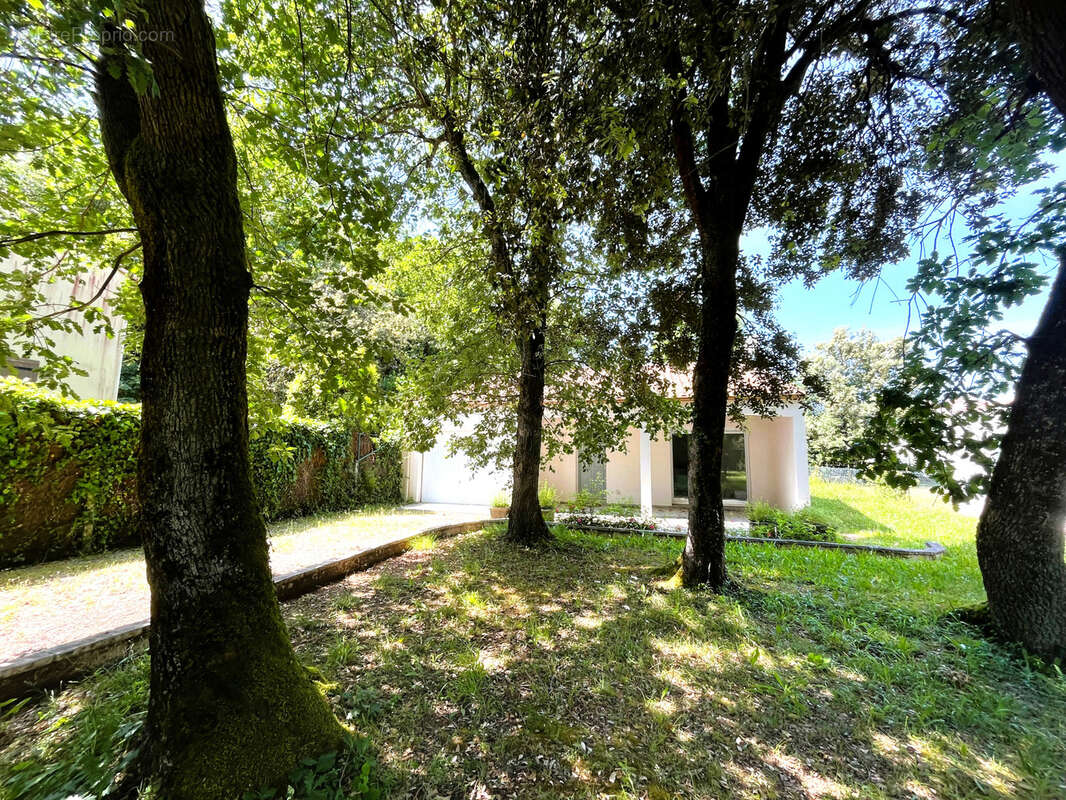 Maison à VAUX-SUR-MER