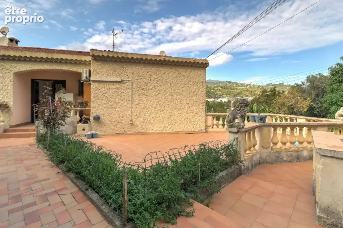 La trinité – dernier étage  5 pièces de 128 m² – 4 chambres, 3 terrasses et jardin privatif - photo 14