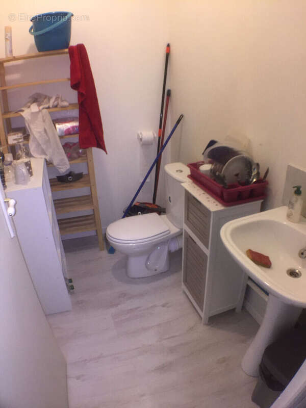 Commerce à VILLENOY