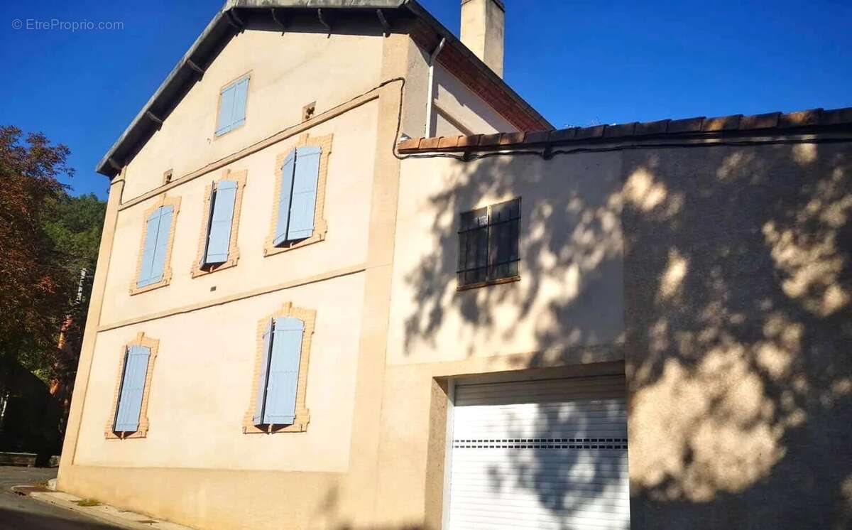 Maison à SAINT-JUERY