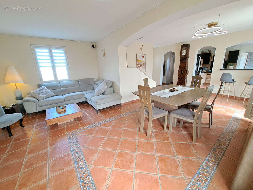 Maison Proche Malaucene 4 chambres sur grand terrain - photo 10