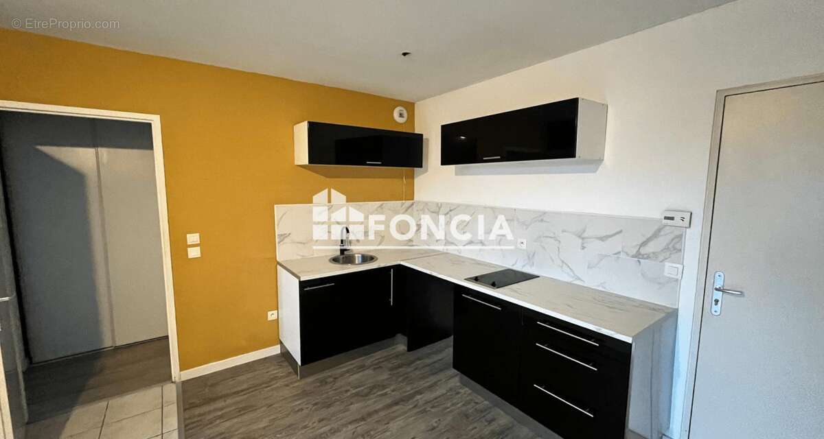 Appartement à AVION