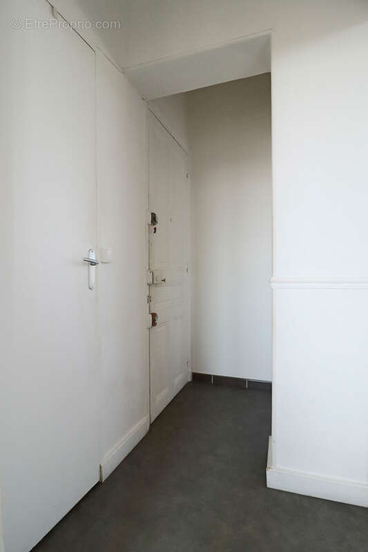 Appartement à LES PAVILLONS-SOUS-BOIS