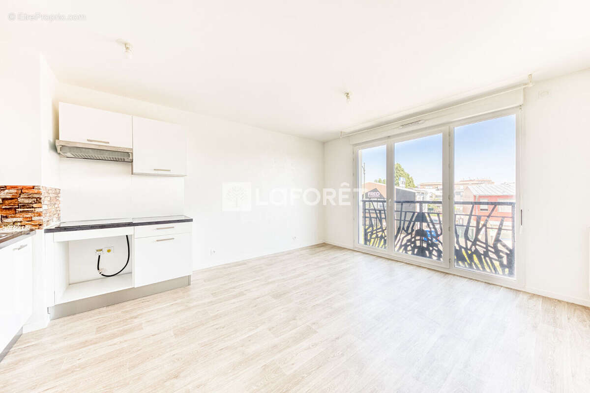 Appartement à PONTAULT-COMBAULT