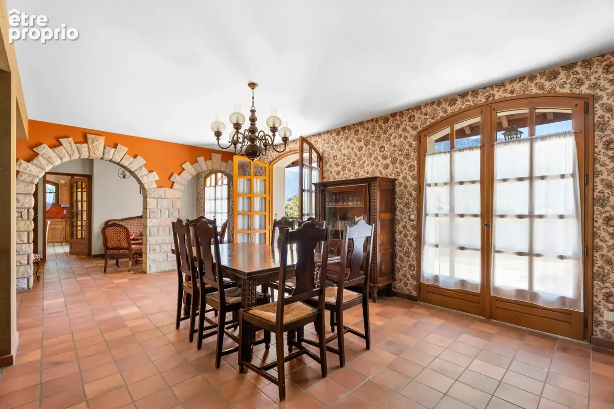 Châteauneuf - Propriété familiale - Vue dégagée - photo 3