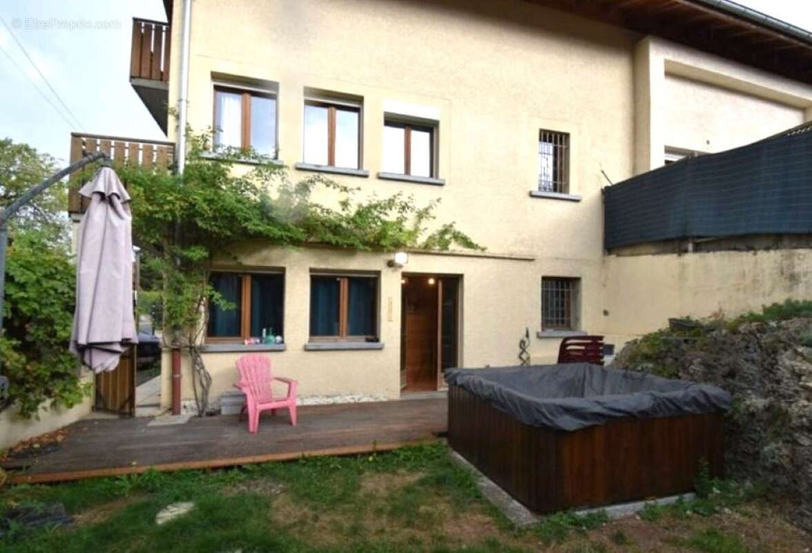 Maison à REIGNIER