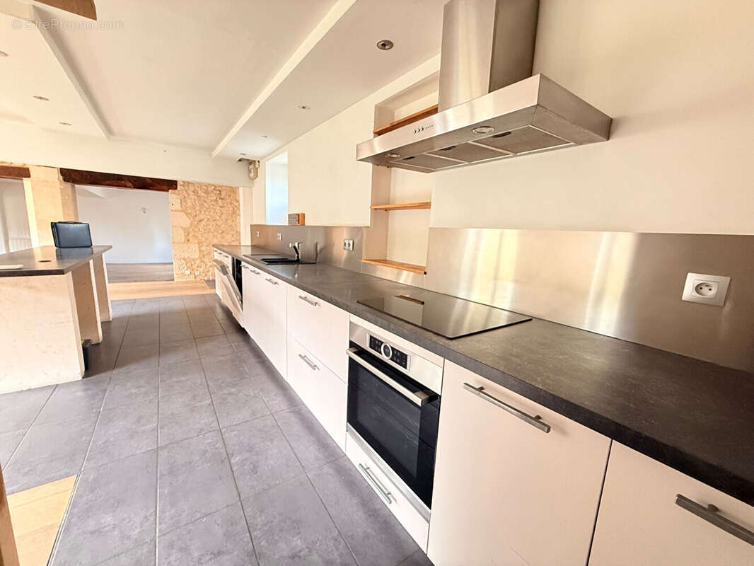 Maison à SAINT-JULIEN-L'ARS