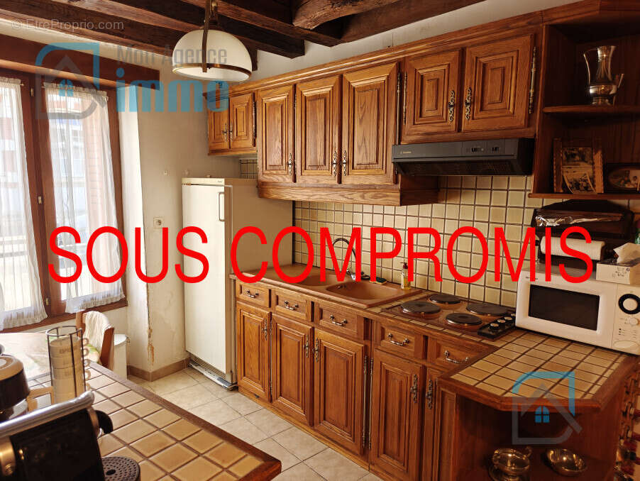 Maison à MEHUN-SUR-YEVRE