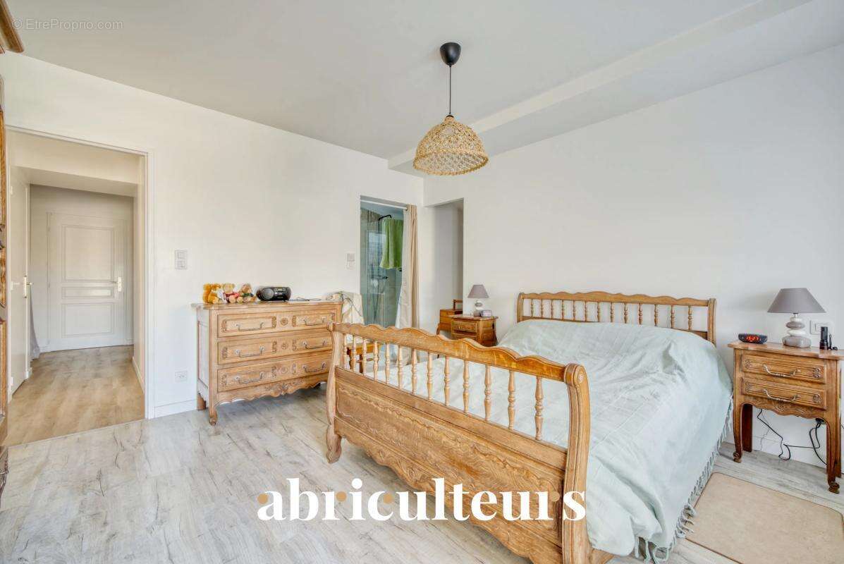 Maison à SAINT-HILAIRE-DE-VILLEFRANCHE