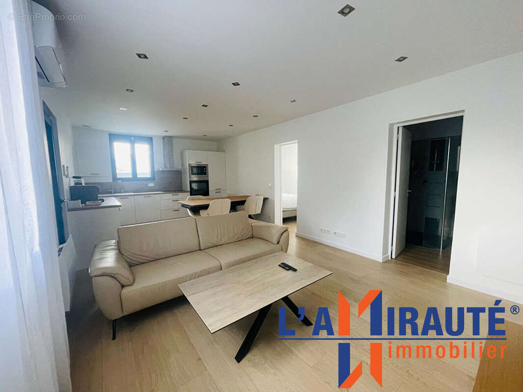 Maison à SARTROUVILLE