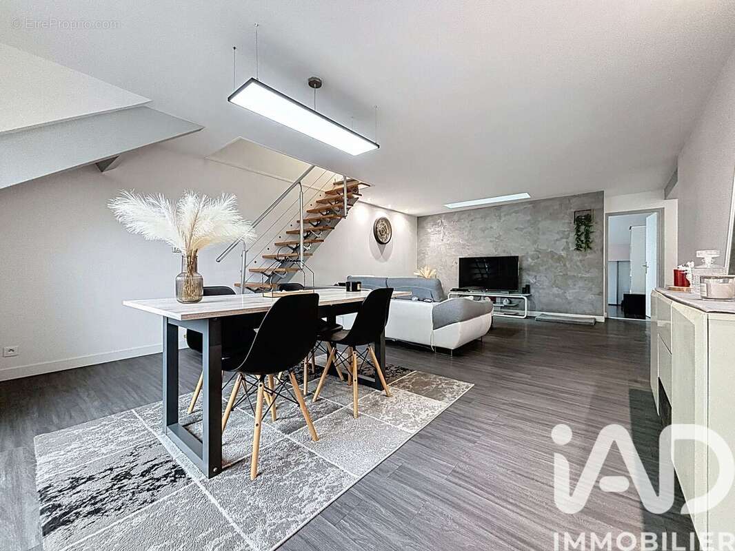 Photo 4 - Appartement à SAINTE-GENEVIEVE-DES-BOIS