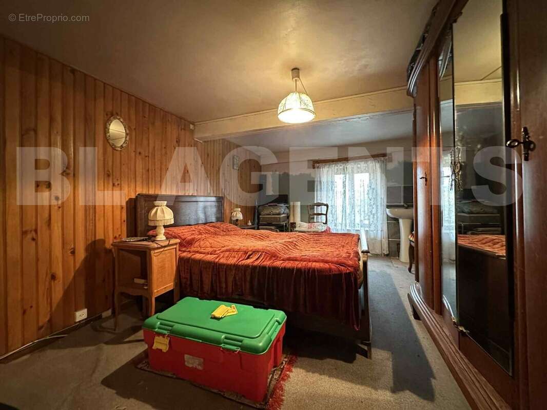 babe9c02-57df-425e-8df6-914b37128df2 - Maison à BEAUMONT-EN-ARGONNE