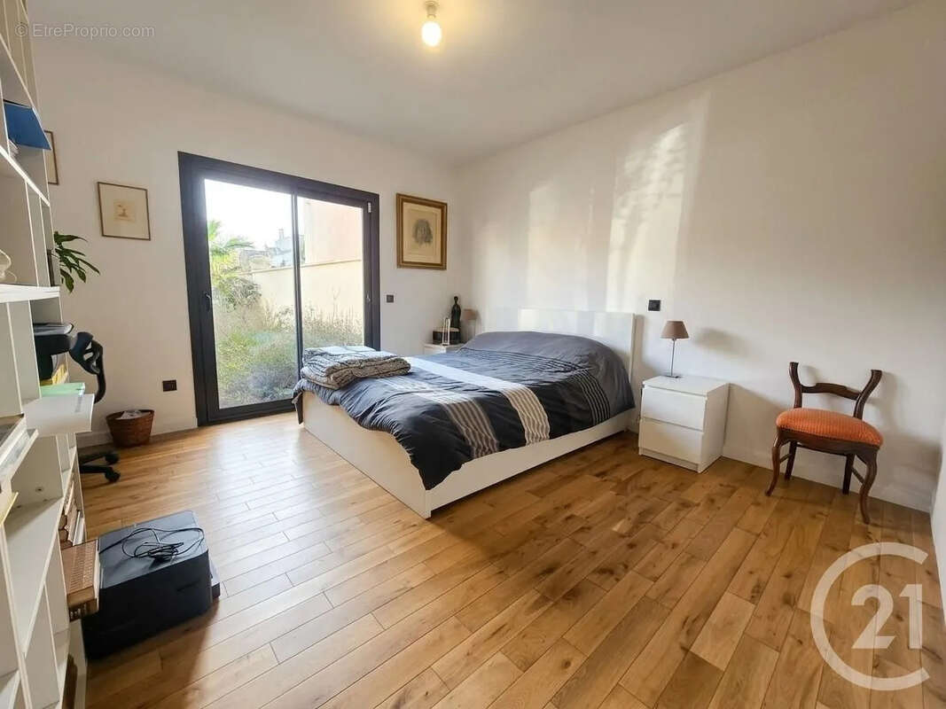 Appartement à MAISONS-ALFORT