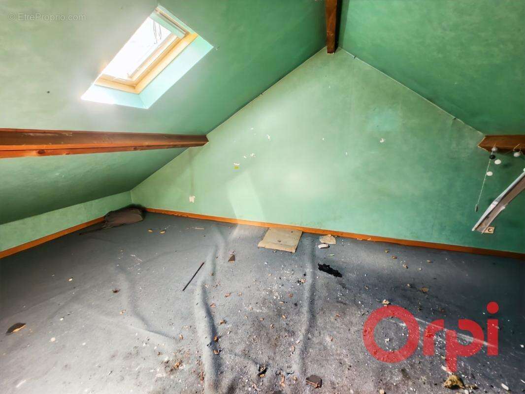 Maison à BRUERE-ALLICHAMPS