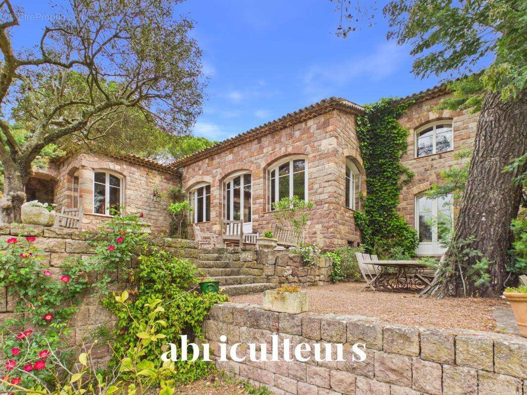 Maison à SAINT-RAPHAEL