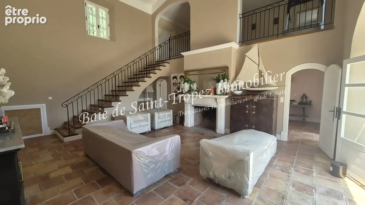 Villa avec piscine sur plus d'un hectare à 4km de la mer - photo 8