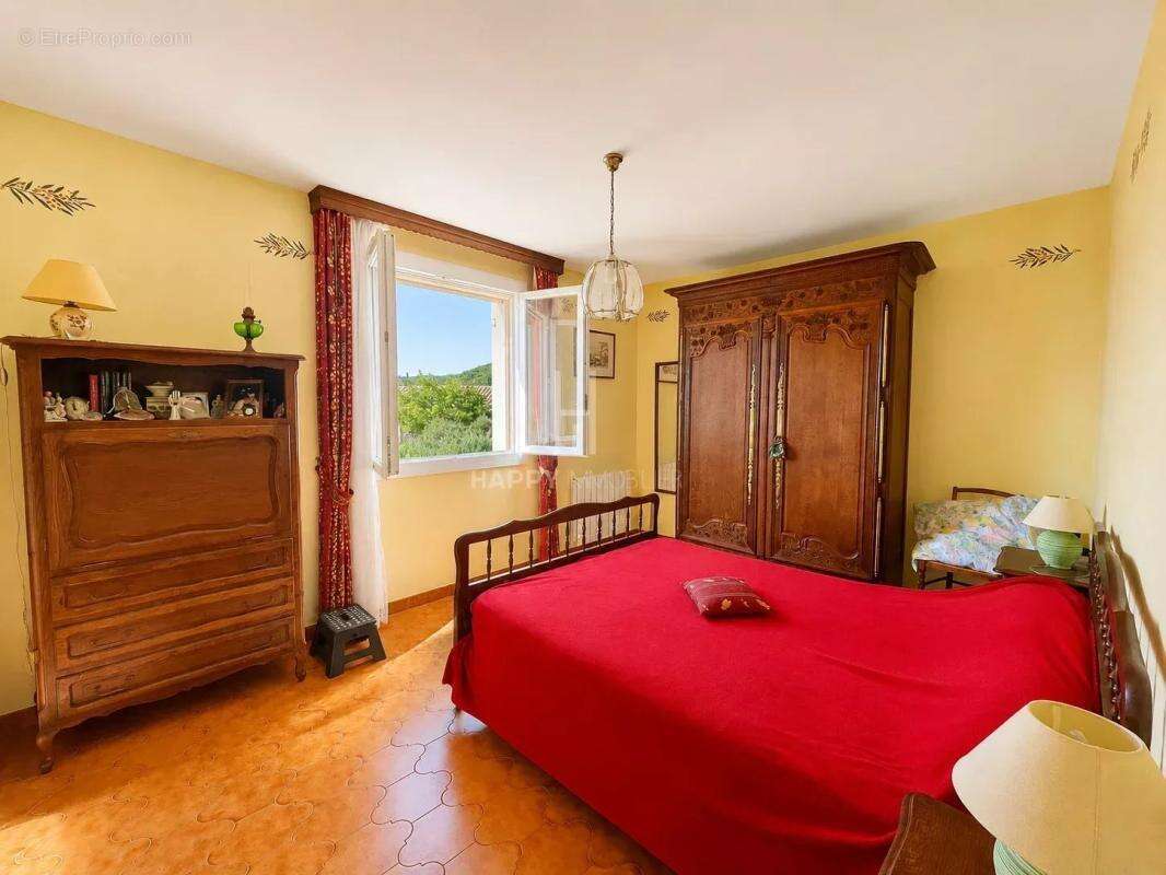 Aureille - Maison familiale avec piscine - photo 11