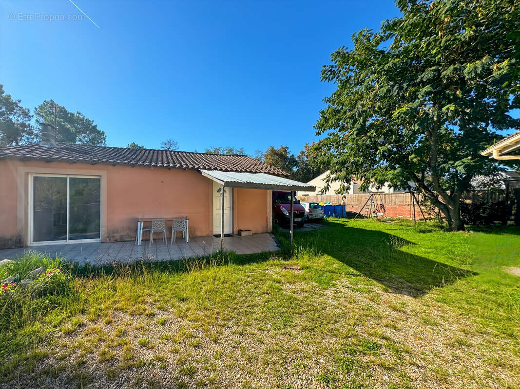 Maison à BLANQUEFORT