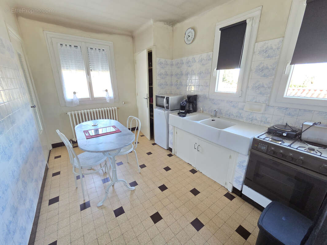 Maison à ROUSSILLON