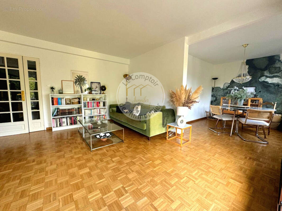 Appartement à MARSEILLE-9E