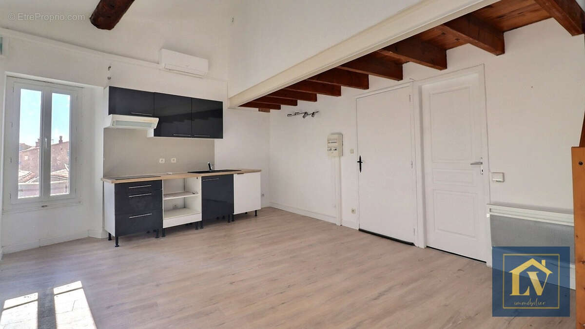 Appartement à PEZILLA-LA-RIVIERE