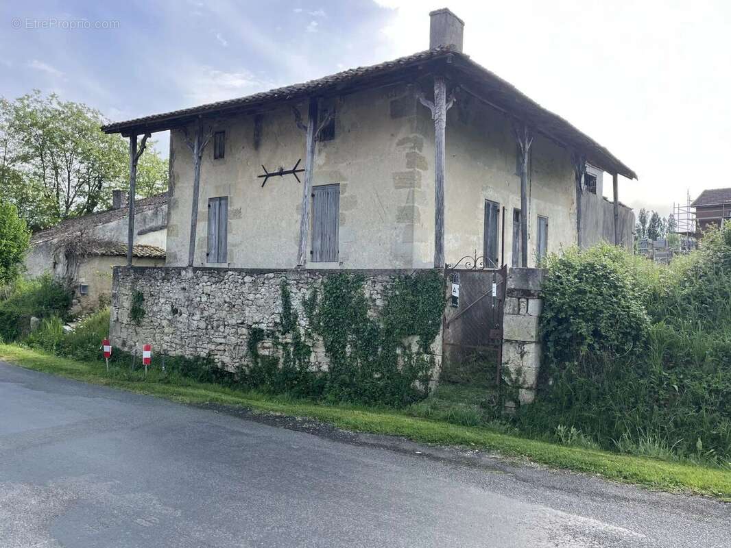 Maison à MONSEGUR