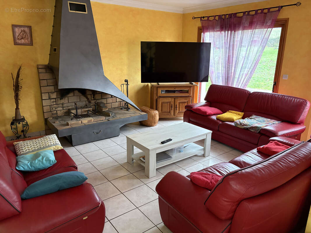 Maison à LA HAIE-TRAVERSAINE