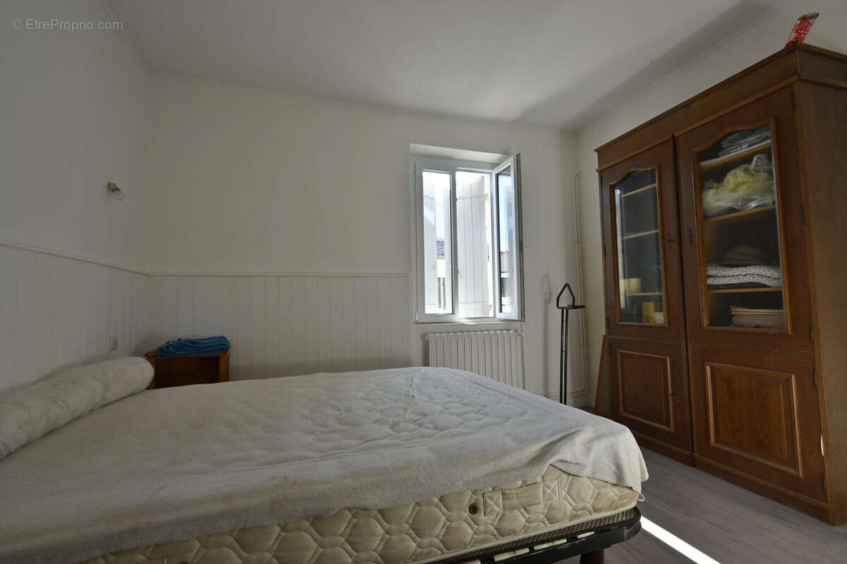 Maison 200 m² à La Chapelle-Des-Pots  - photo 7