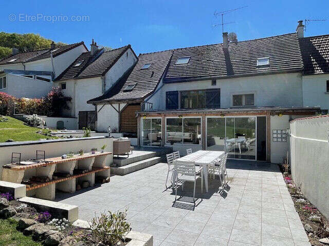 Photo 2 - Maison à MERY-SUR-MARNE