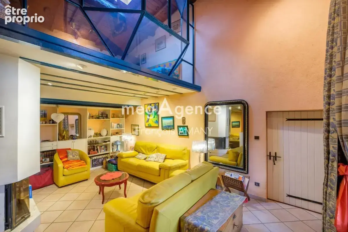 Une maison de charme au cœur de Dommartin - photo 8