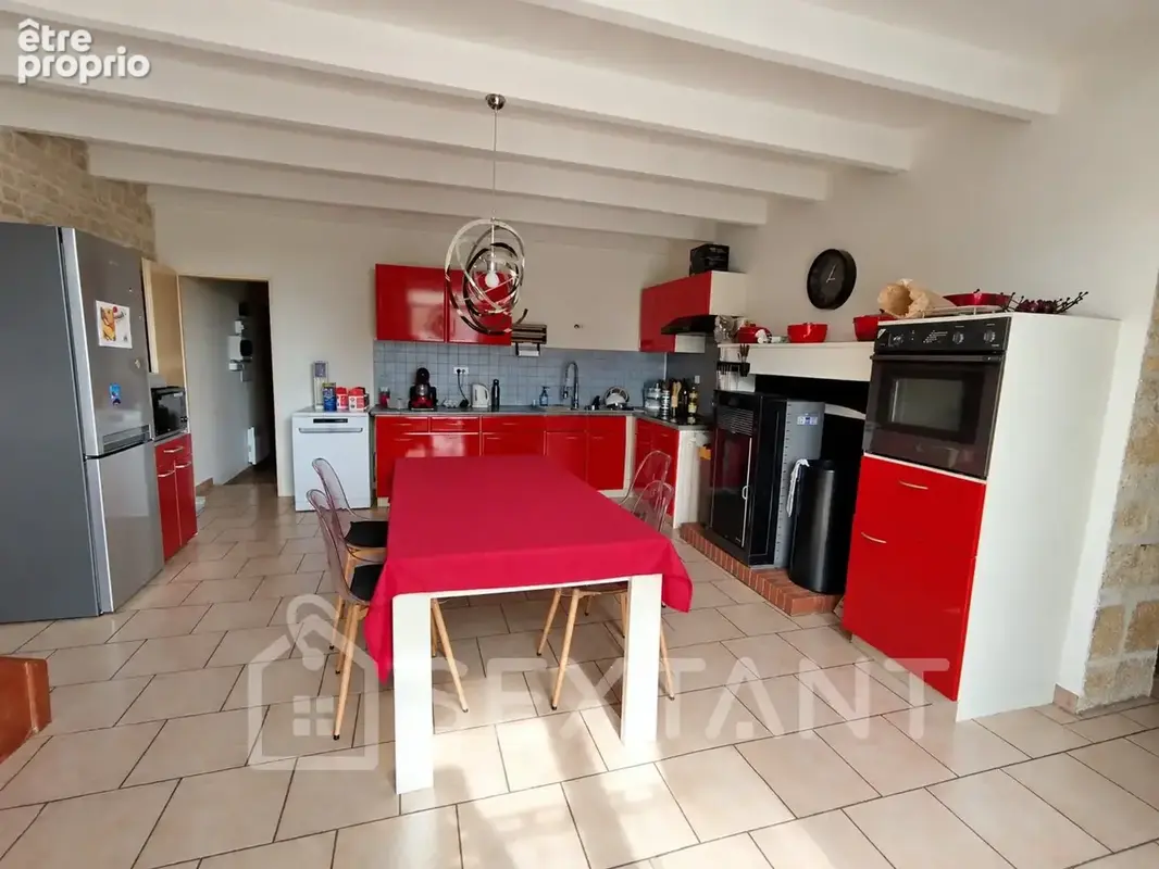 Charmante maison en pierre avec grange et jardin  3 chambres  135 m² habitables - photo 5
