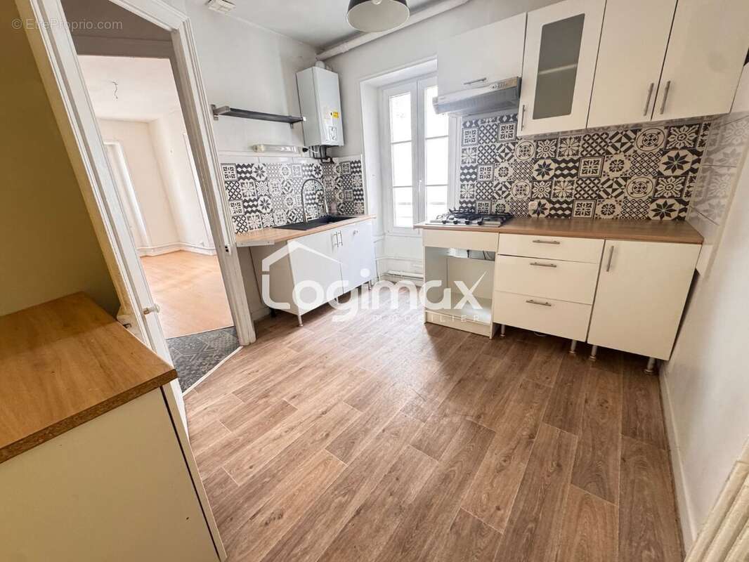 Maison 110 m² à La Rochelle  - photo 4