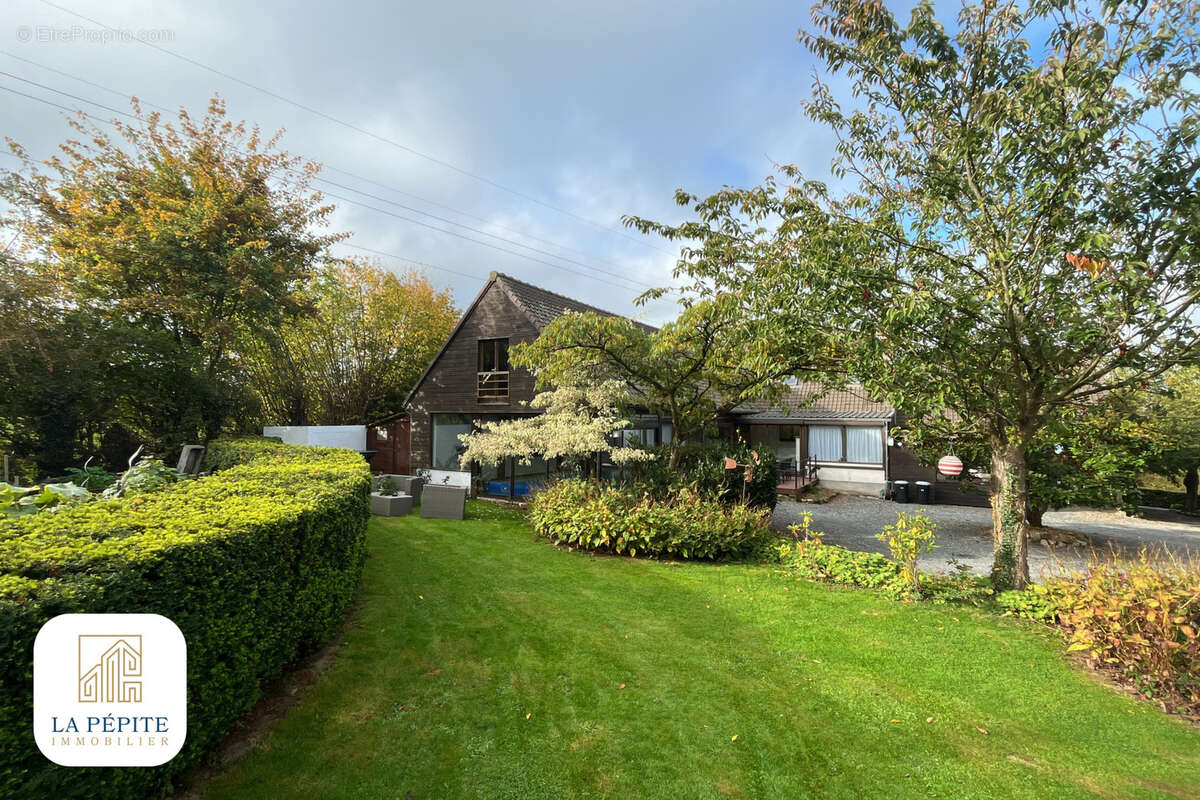 Maison à MECQUIGNIES