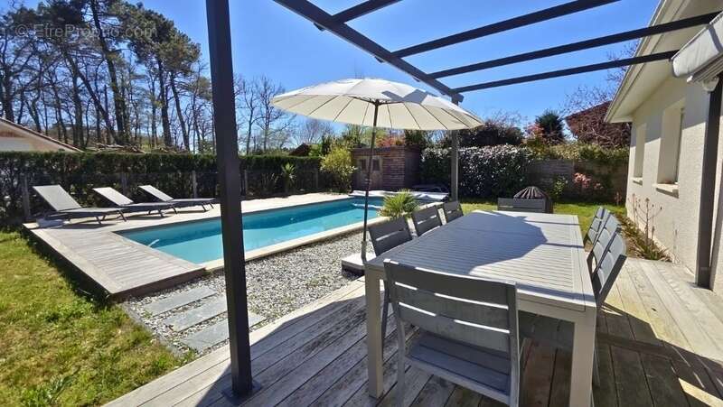 Maison de plain-pied avec dépendance, piscine chauffée et environnement nature - photo 9