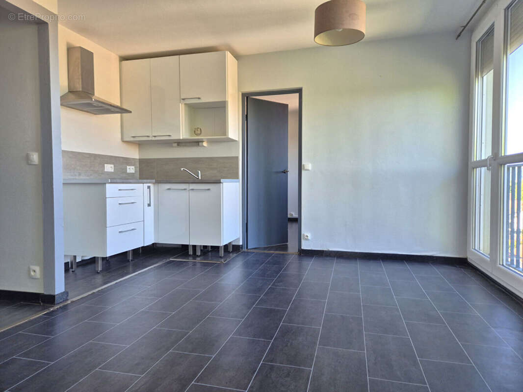 Appartement à BILLERE